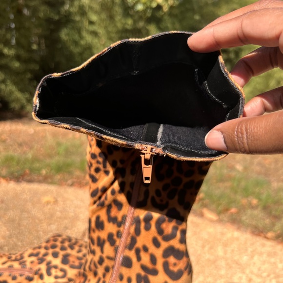 Leopard Print Platform Boots - Picture 7 of 11